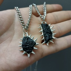 18x2inch Czech Meteorite Moldavite Handmade Brutalist Y2k Free Form Bubble Claw Oval Thorns Organic Claws Spiky Necklace