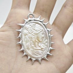 Approx 46mm White Shell...
